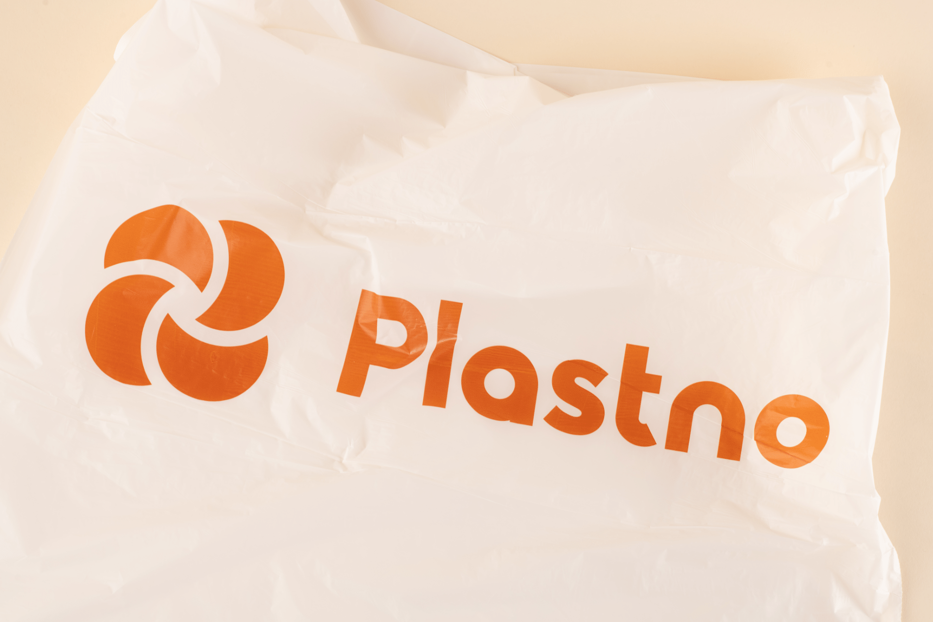 Plastno all eco-friendly cleaning products and biodegradable garbage bags