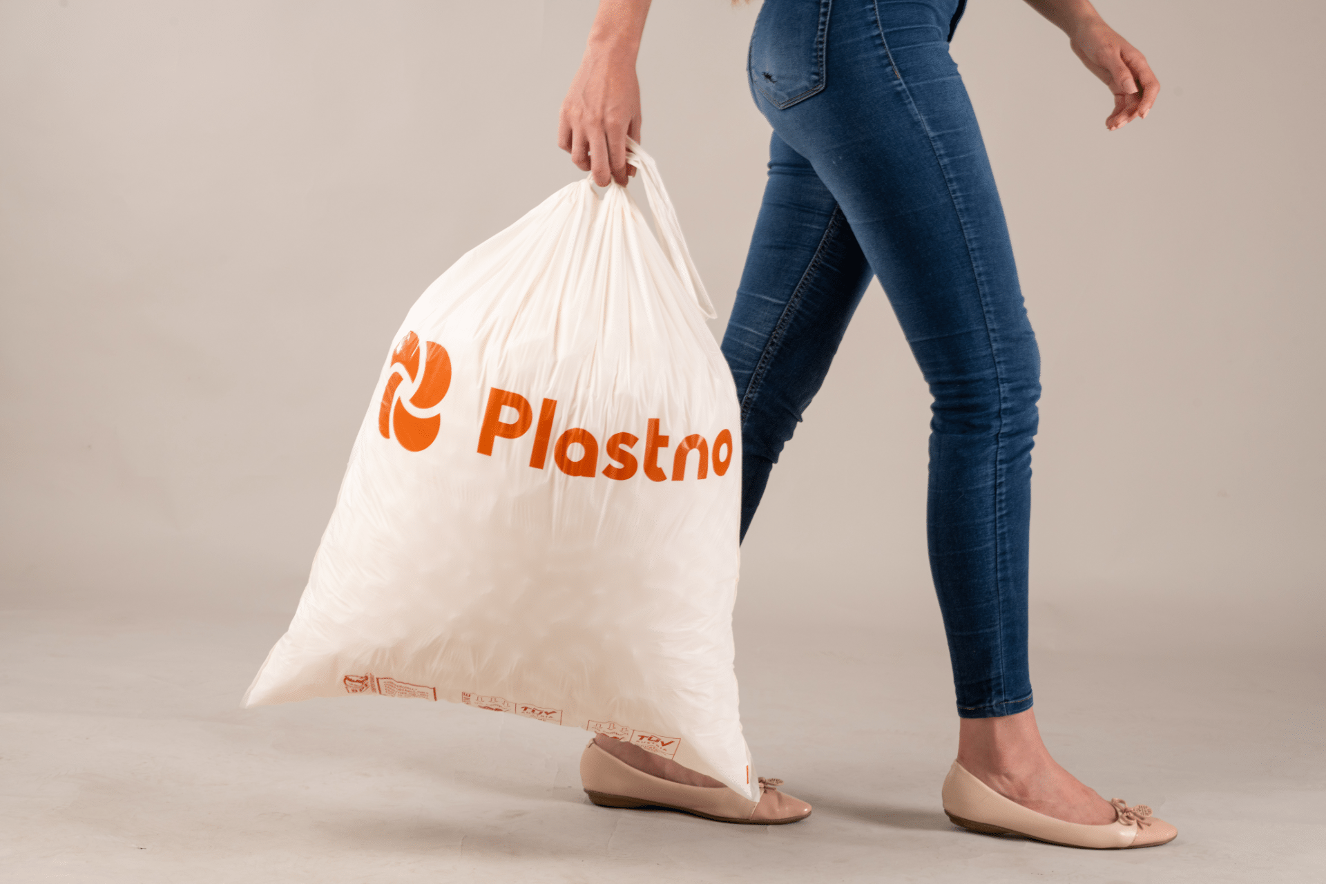 Carrying the best compostable trash bags